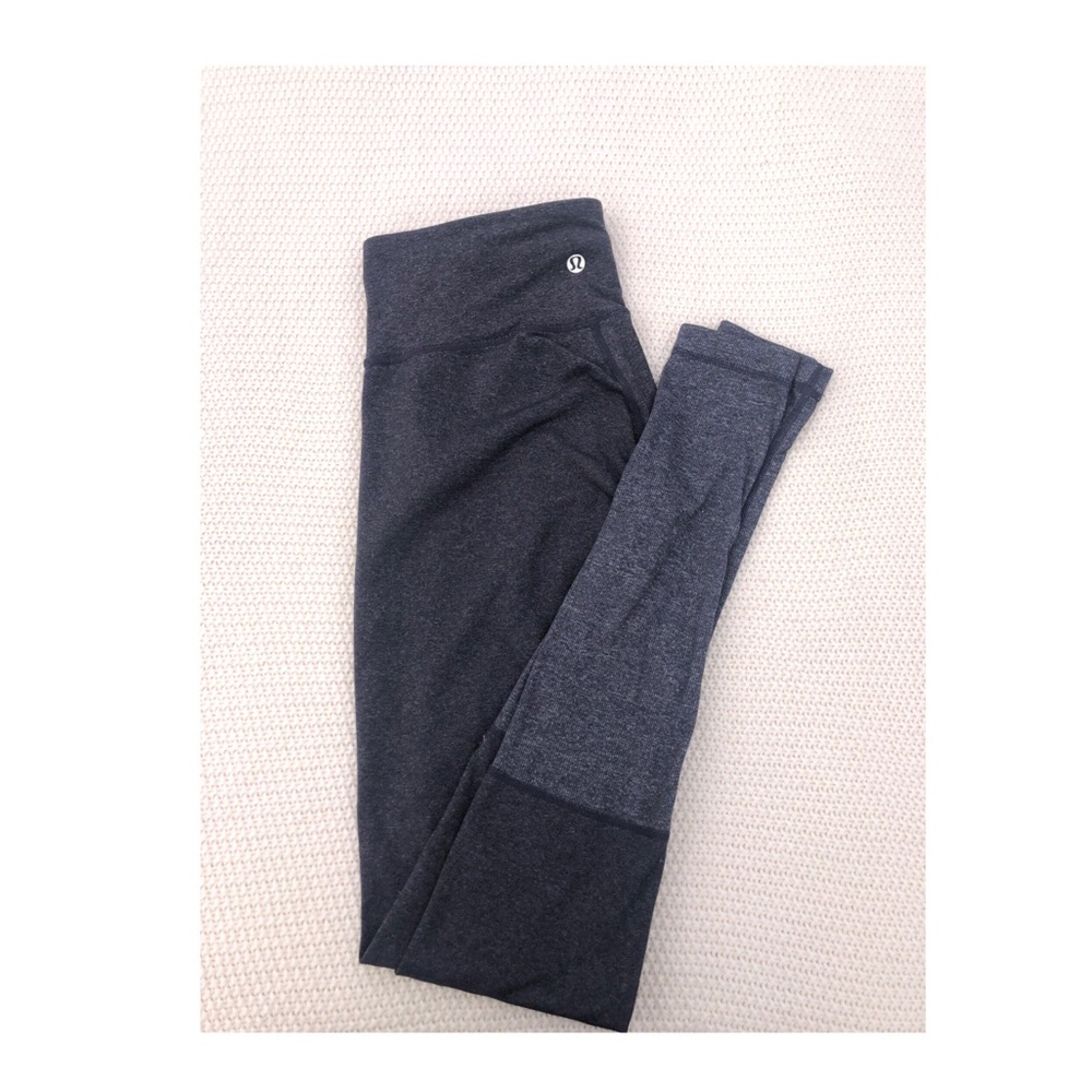 Grey Lululemon leggings!